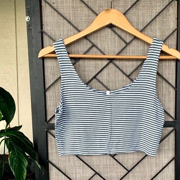 Active USA Green and White Belly Tank Large - Picture 1 of 2